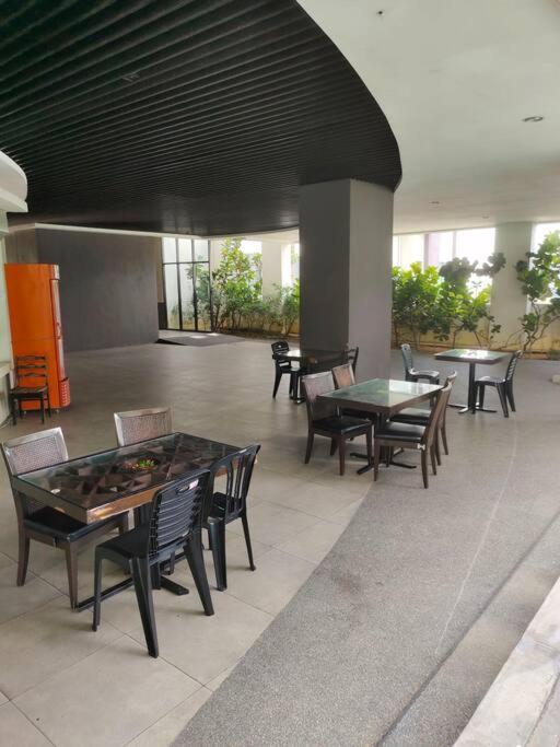 Apartment Urban360 Lovely With Netflix And Wi-fi *