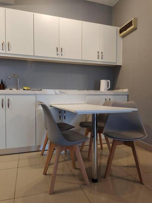 Urban360 Lovely With Netflix And Wi-fi * Batu Caves